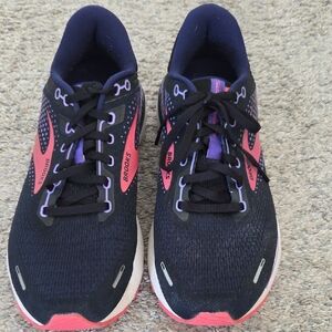 Brooks Women's Black, Blue and Coral Athletic Shoes (Adrenaline GTS 22)